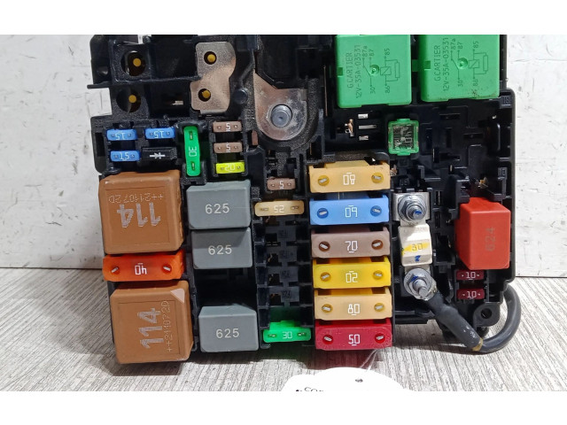 Pojistková skříňka Řídící jednotka BSM    Opel Corsa F 2021