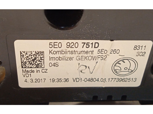 Панель приборов 5E0920751D   Skoda Octavia Mk3 (5E)       