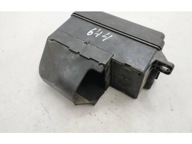 Pojistková skříňka 9213372, 17236010 Mini Cooper Countryman R60 2014