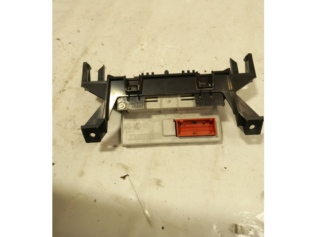 Дисплей    216676711, 8200107839   Renault Megane II