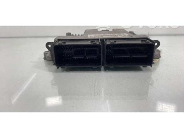 Масляный насос M1JA 1808216 Ford B-MAX