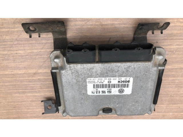 Блок управления двигателя 06A906018FH   Skoda Octavia Mk1 (1U)