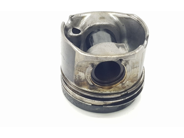 Píst 7812585, 11257812585 BMW 5 F10 F11 N57D30A