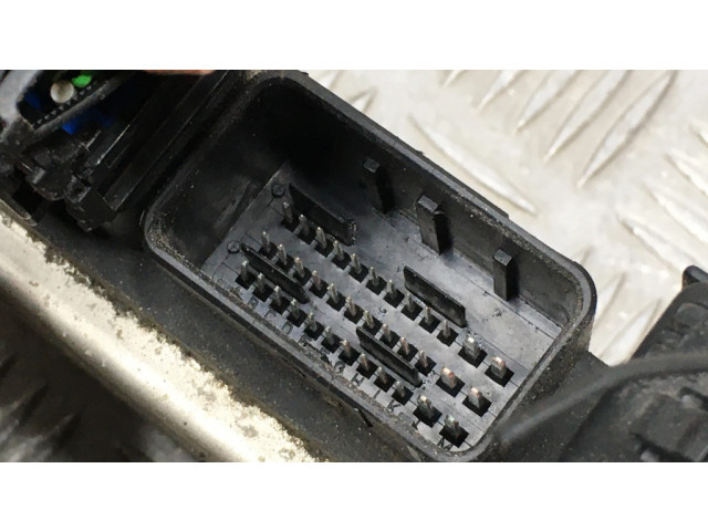 Блок управления двигателя 0261207318, 9648483480 Citroen Xsara Picasso
