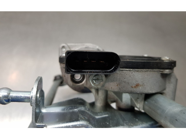 Моторчик дворников 82B955119A Audi A1