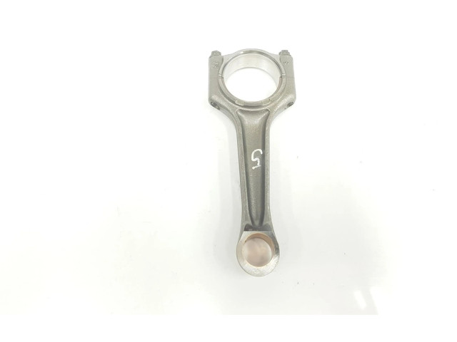Шатун  11248623419    BMW 3 F30 F35 F31  