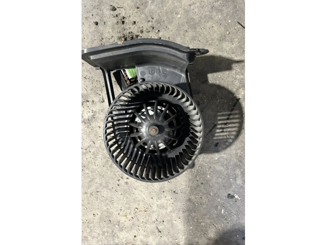 Вентилятор печки    7701050899   Renault Clio II