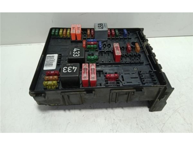 Блок предохранителей 1K0937124K   Audi A3 S3 8P    