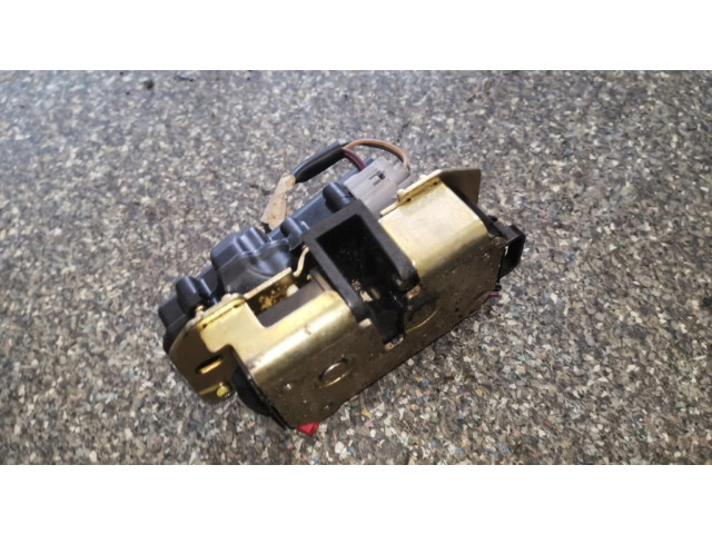 Zámek zadních dveří 678AA Chrysler Voyager 2002