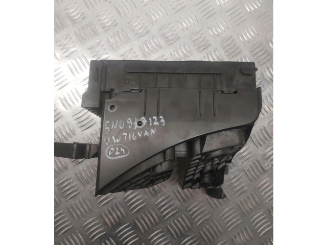 Pojistková skříňka 5N0937123 Volkswagen Tiguan 2018