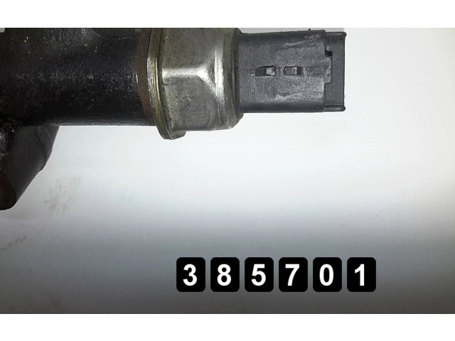 Топливная рампа    Volvo V50  