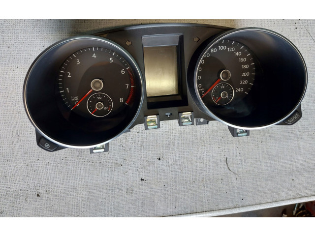 Панель приборов 5K0920872 Volkswagen Golf Plus