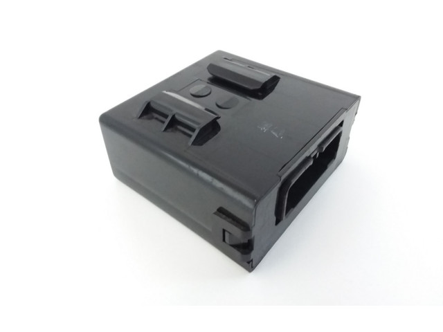 Блок управления 8865002331, 2773001130 Toyota Corolla E120 E130