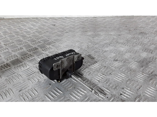 Моторчик стеклоочистителя 0390206220, 6907856 Land Rover Range Rover L322