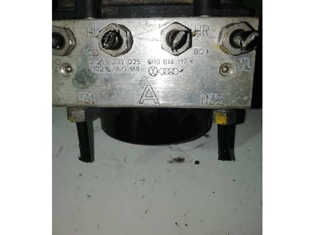 Блок АБС 0265237025 Skoda Fabia Mk2 (5J) 2007 - 2014 года
