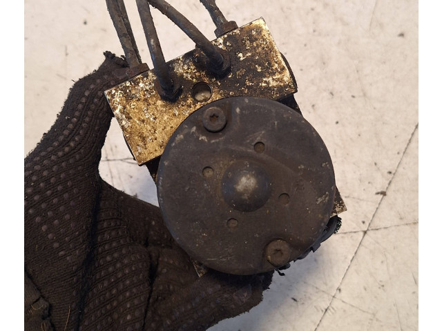 Блок АБС 0265216464, MR249454 Mitsubishi Carisma 1996 - 1999 года