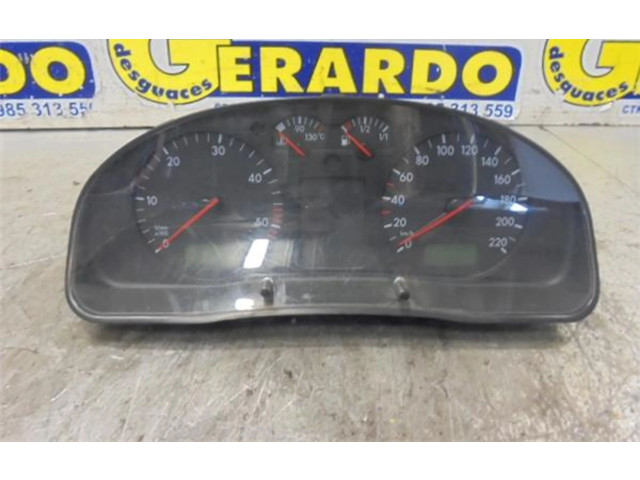 Přístrojová deska Volkswagen Passat Alltrack 1999 3B1919880C, 3B1919880C