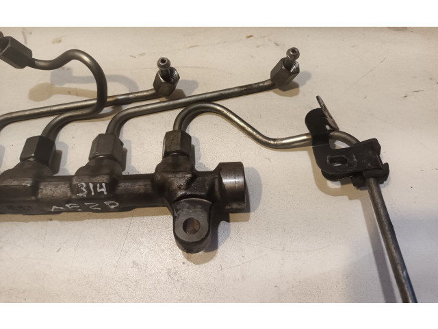 Топливная рампа 314002A420, 0445214181   KIA Ceed  