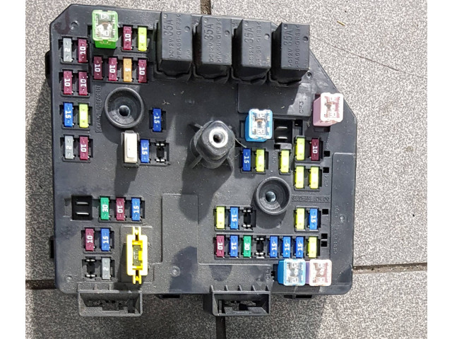 Блок предохранителей 96142072   Chevrolet Captiva    