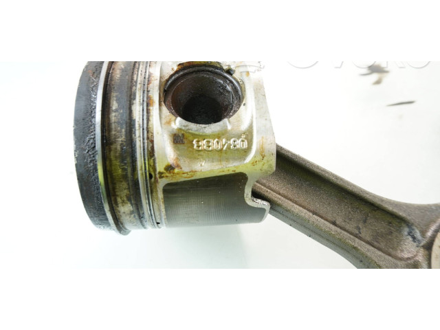  Поршень с шатуном N47D20C   BMW X3 E83  