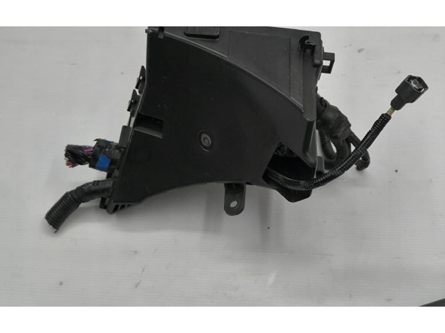 Блок предохранителей  MB100200B   Subaru Forester SJ    