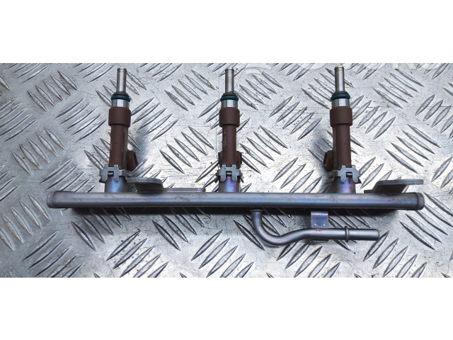 Vstřikovač 166008769R, 175204021R Nissan Micra K14