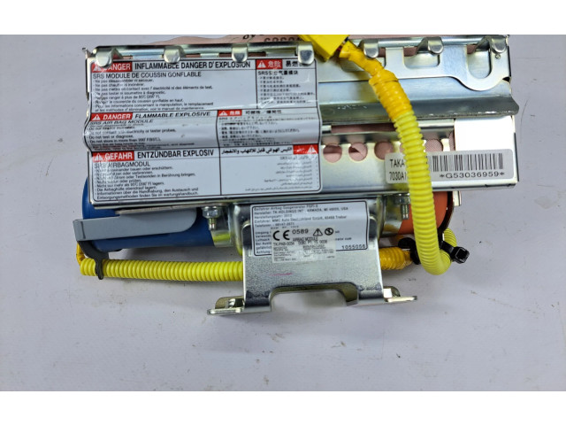 Подушка безопасности пассажира 7030A139 Mitsubishi Pajero