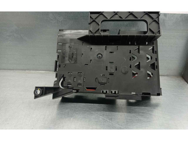 Pojistková skříňka Řídící jednotka BSM 7L0937548C   Audi Q7 4L 2010