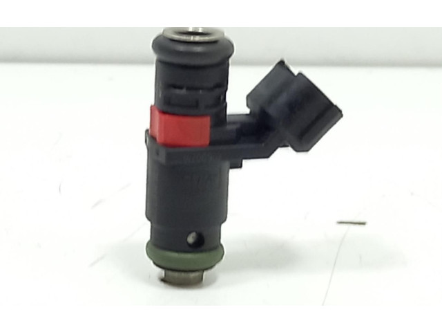 Форсунка 03E906031C Skoda Fabia Mk2 (5J)