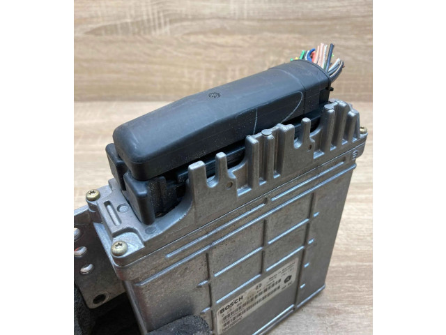 Řídící jednotka P04686660AD, 0281001333 Chrysler Voyager 1996