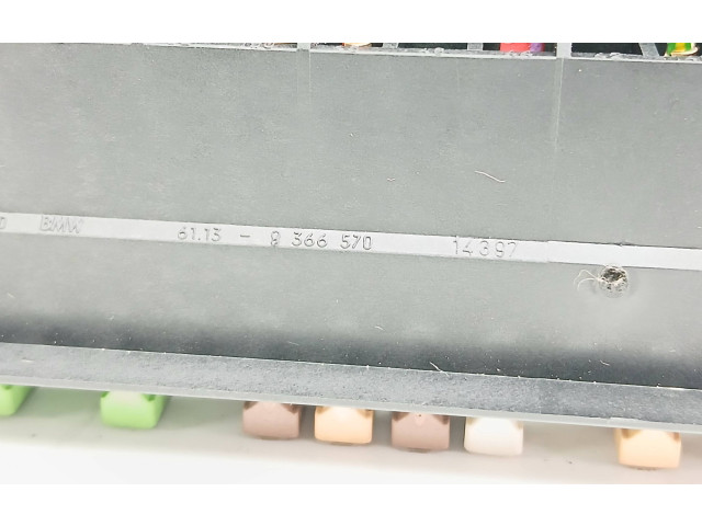 Pojistková skříňka 8366570 BMW 5 E39 2001