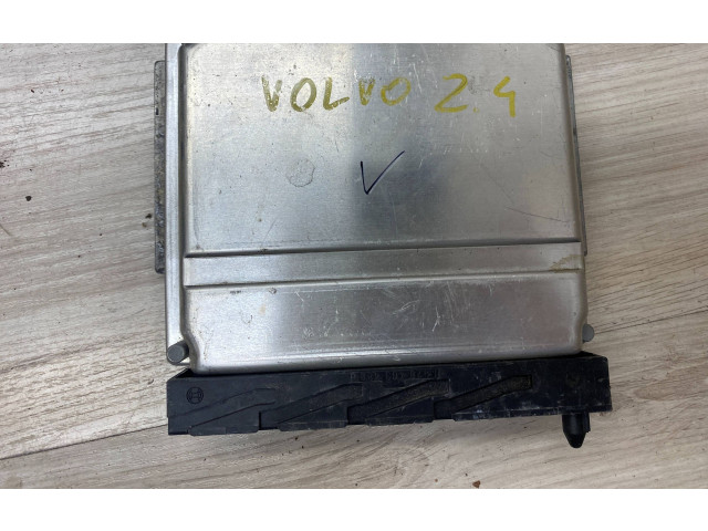 Блок управления двигателя 0281011441, 30646978A Volvo V70