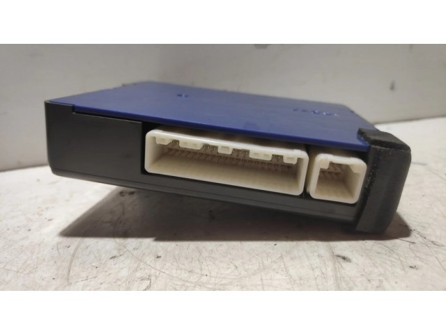 Блок управления 8865053170   Lexus IS 220D-250-350