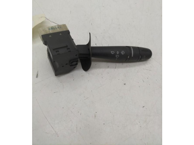 Ручка стеклоочистителей Renault Clio II