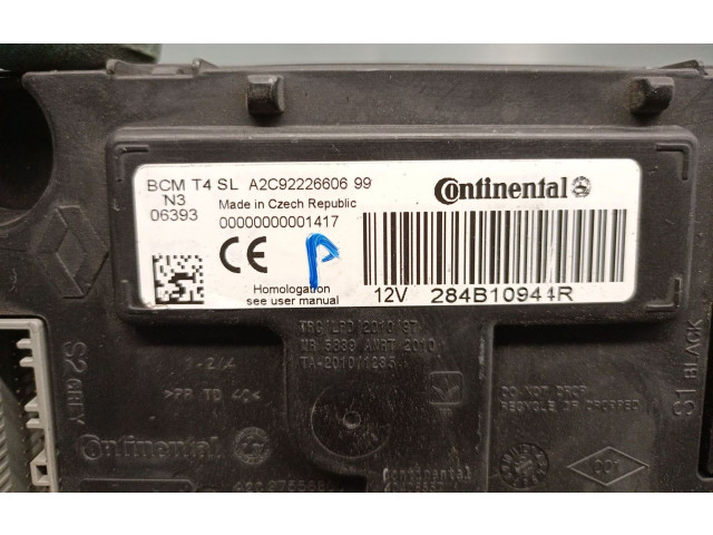 Sonstige Steuergeräte / Module 284B10944R Dacia Dokker