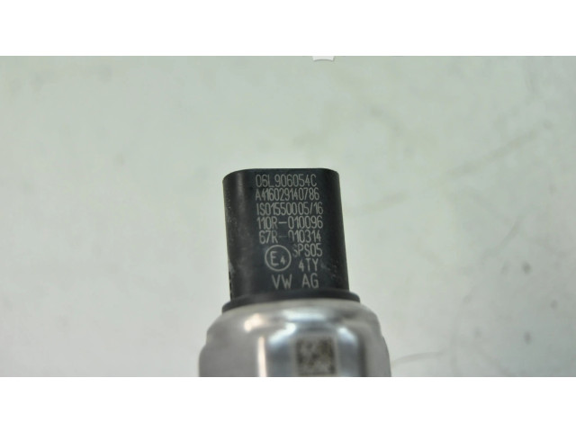 Vstřikovací lišta 06M133316L, 06L906054C Audi A5 CWGD