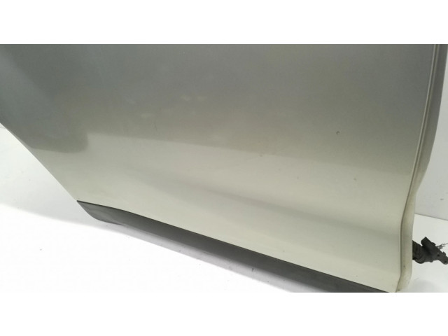 Задняя дверь