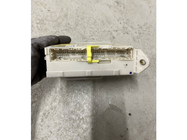 Блок управления 8267230070   Lexus GS 300 350 430 450H