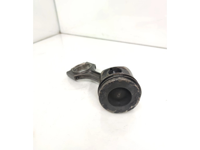 Поршень с шатуном N47C20A Mini Cooper Countryman R60