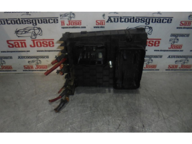 Блок предохранителей Audi A3 S3 8P