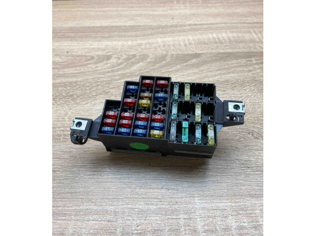 Блок предохранителей  7703397464, 7703297597   Renault Clio II    