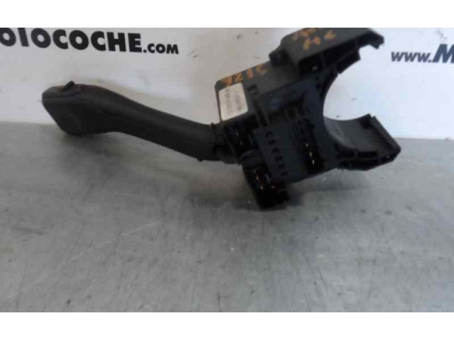 Ручка стеклоочистителей 4B0953503E   Audi A6 S6 C4 4A