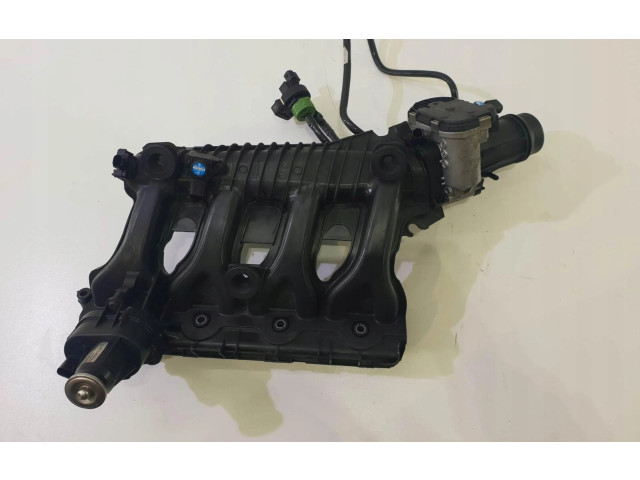 Vstřikovací lišta Mercedes-Benz C W204