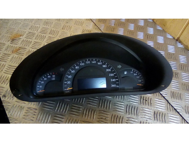 Панель приборов A2035401311   Mercedes-Benz C W203       