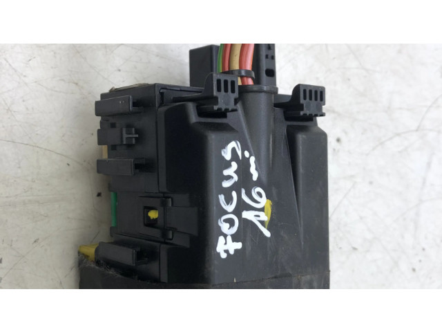 Блок предохранителей    Ford Focus    