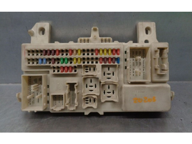 Pojistková skříňka Řídící jednotka BSM BR5S66730D, 519197032 Mazda 3 I 2007