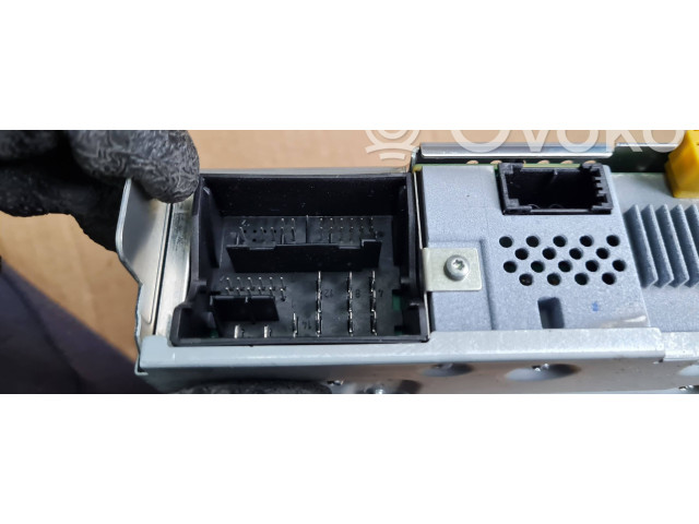 Блок предохранителей 1K0937132F   Audi Q3 8U    