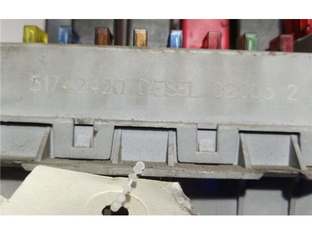 Блок предохранителей  51742420, 51742420   Alfa Romeo GT    