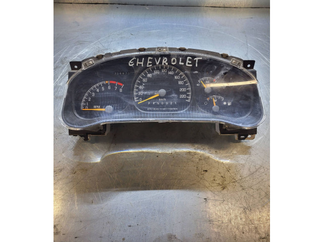 Панель приборов    Chevrolet Trans Sport       