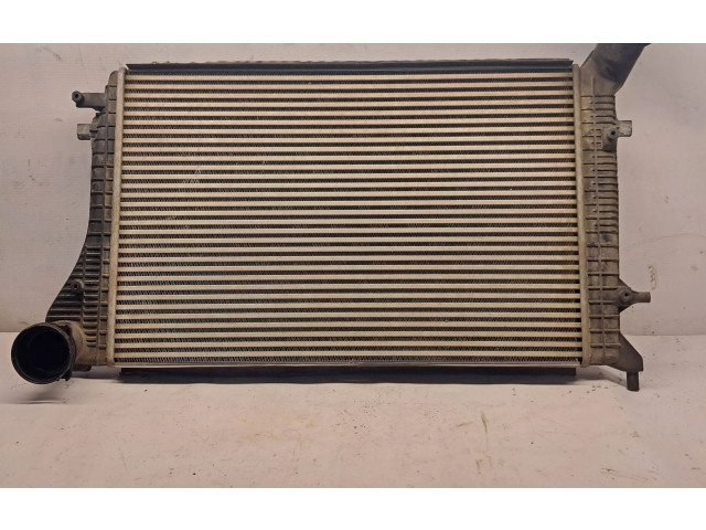 Интеркулер  1K0145803H   Volkswagen Caddy 